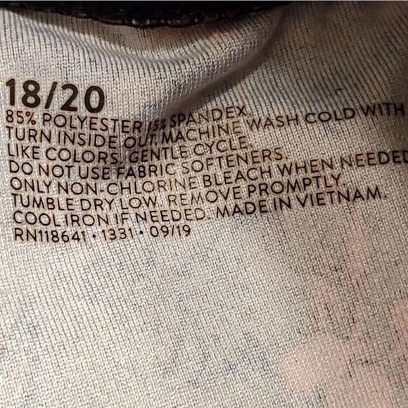 LANE Bryant floral 7/8 length high rise active athletic leggings plus size 18/20 - Picture 6 of 7